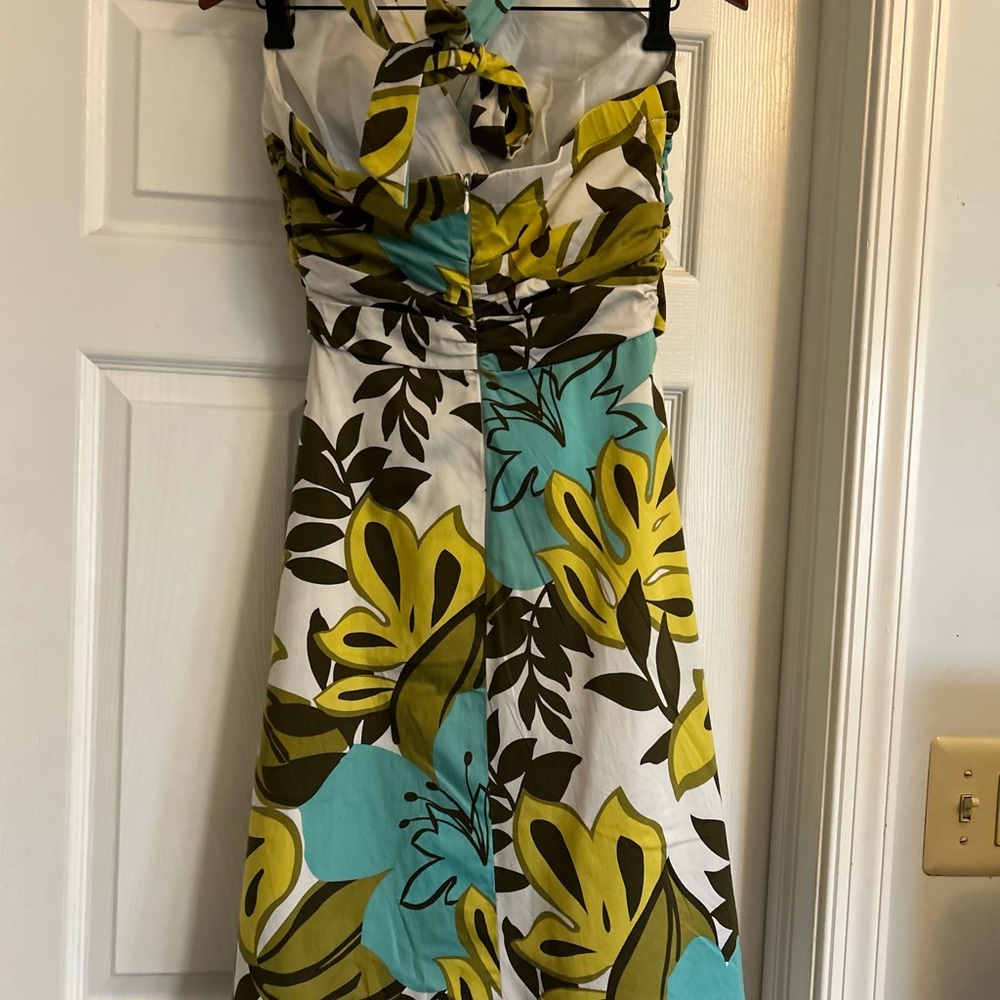 Madison Leigh Matcha and Blue Leaf Print Midi Dress - Picture 3 of 9